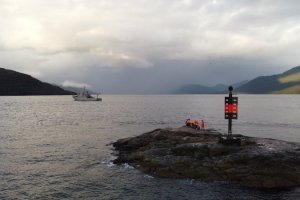Patrullero "Milcalvi" realizó trabajos de señalización marítima en Aysén Patrullero "Milcalvi" realizó trabajos de señalización marítima en Aysén